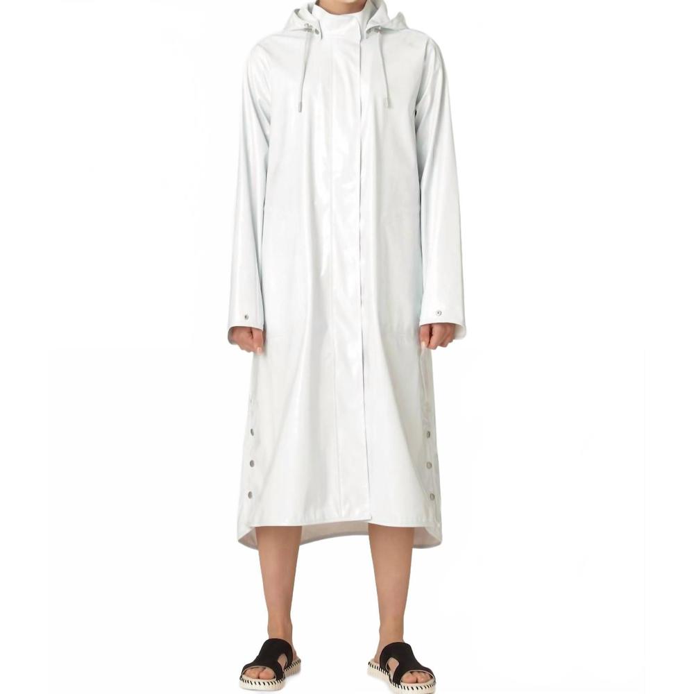 NEW ILSE JACOBSEN long glossy raincoat in illusion blue